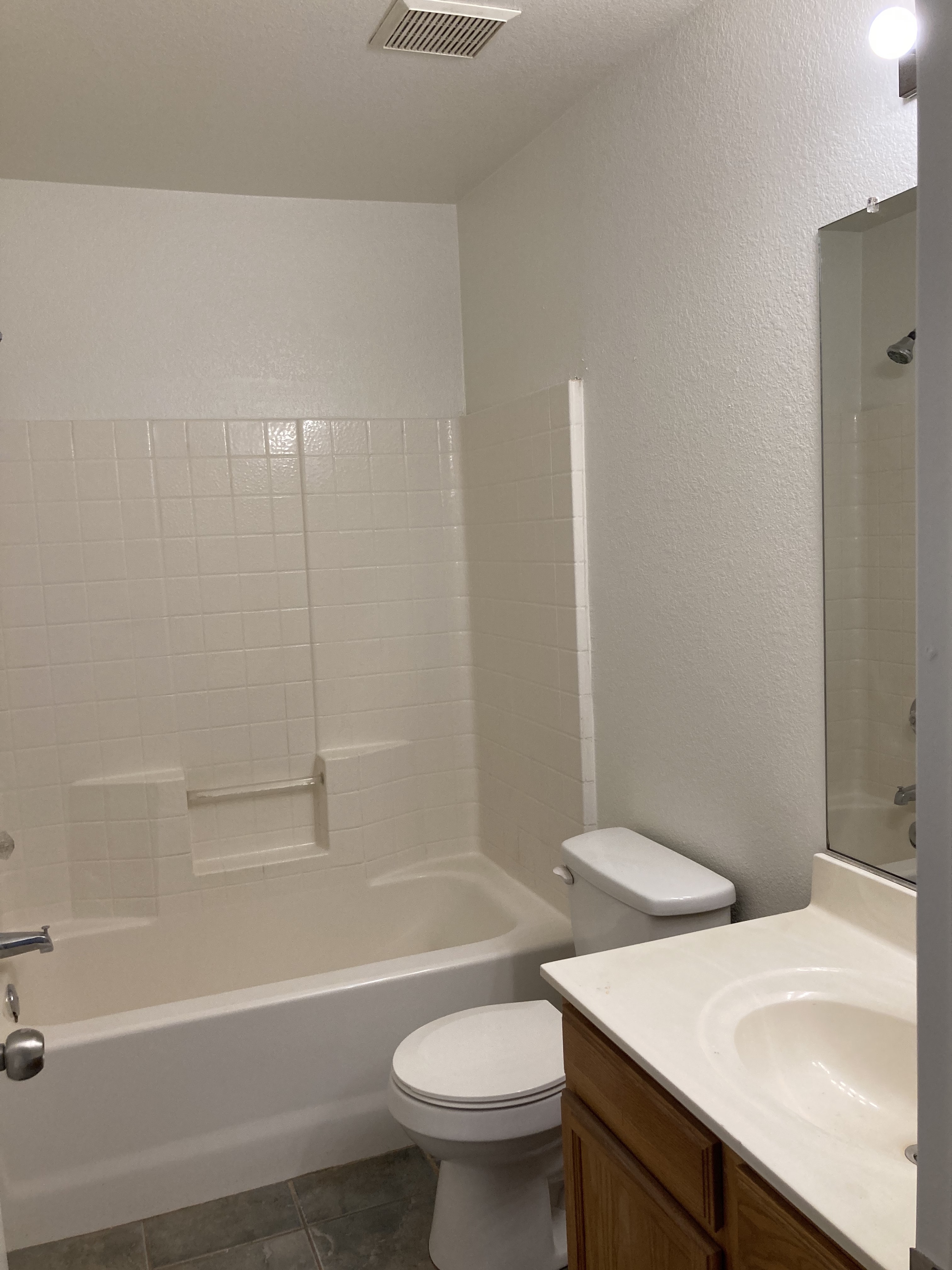 2nd Bathroom